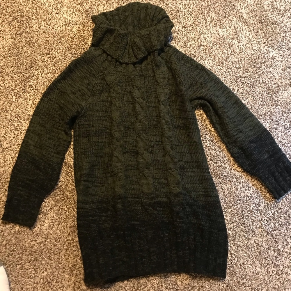 Sweater - Picture 1 of 2